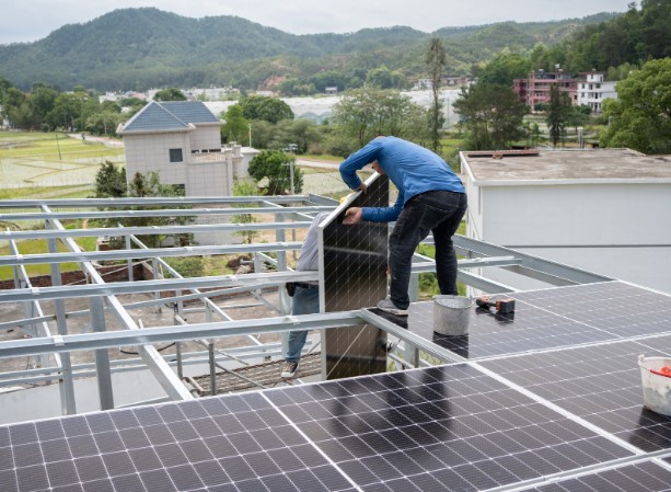Вплив виробництва сонячних панелей на довкілля Вплив виробництва сонячних панелей на довкілля